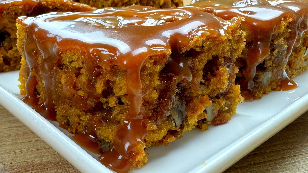 Easy Sticky Pumpkin Spice Cake: Your New Favorite Fall Dessert